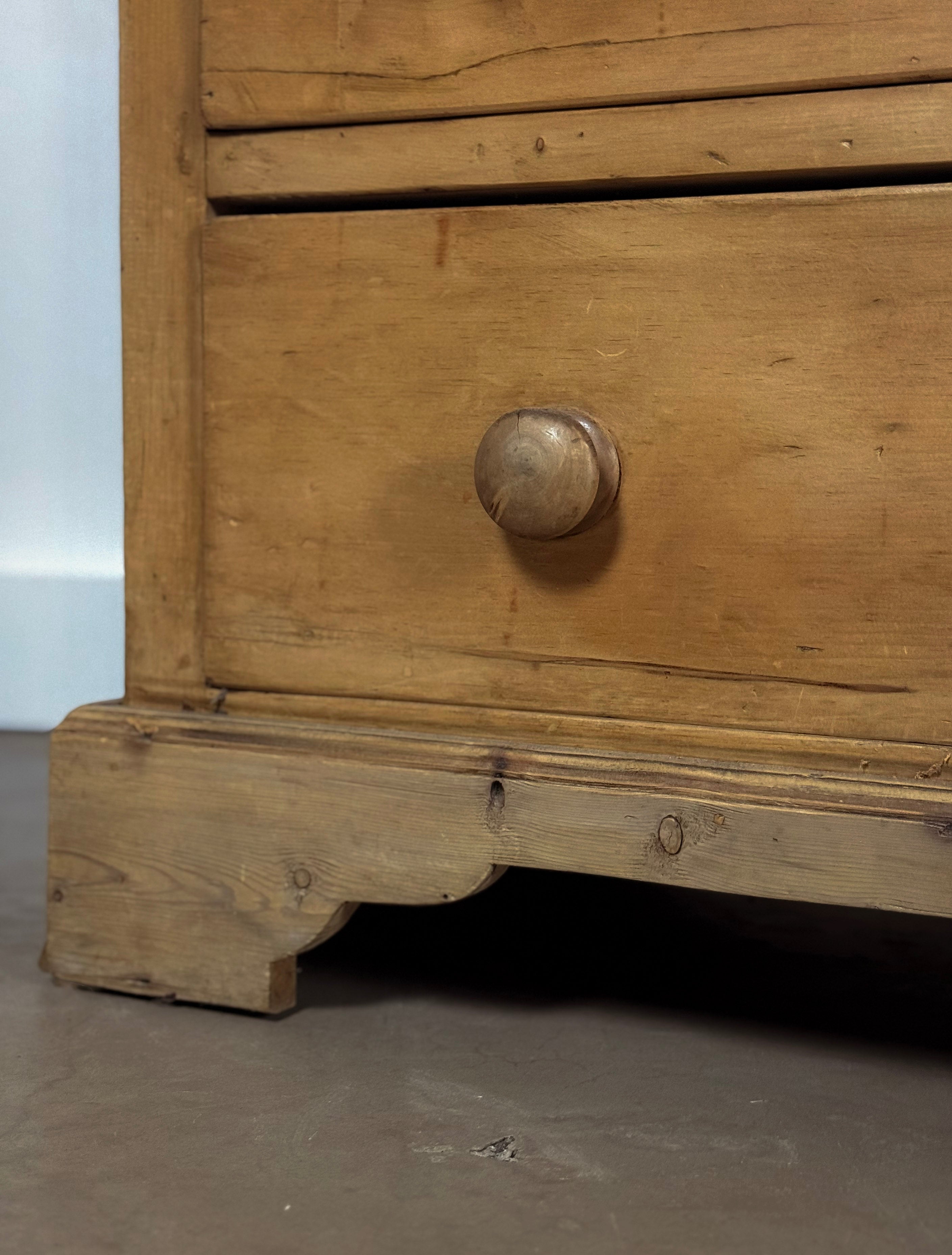 Antique English Chest of Drawers